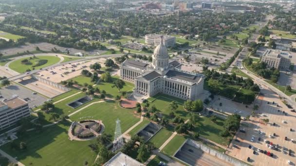 Aerial Stock Video Oklahoma State Capitol Building — Wideo stockowe