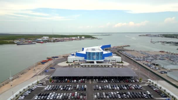Flygfoto Video Port Galveston Royal Caribbean Terminal Modern Byggnad — Stockvideo