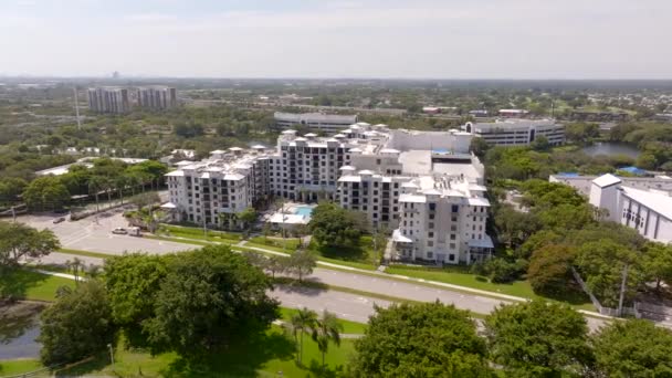 Видеотур Беспилотника Ellsworth Rental Apartments Plantation Florida — стоковое видео