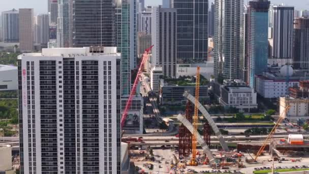 Vídeo Aéreo Miami Assinatura Ponte Construção Etapas Inspeção Julho 2023 — Vídeo de Stock