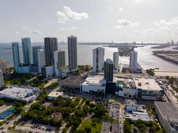 Miami Usa Augustus 2023 Luchtfoto Hilton Miami Met Uitzicht Baai — Stockfoto