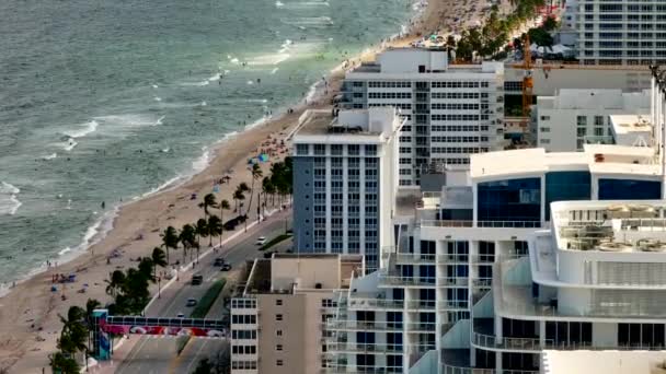 Vídeo Aéreo Revelar Fort Lauderdale Verão Praia Cena 2023 — Vídeo de Stock