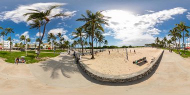 Miami Beach, FL, ABD - 3 Eylül 2023 Fotoğraf voleybolu sahaları Güney Sahili Miami