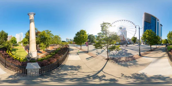 美国亚特兰大 2023年9月8日 佐治亚州亚特兰大市中心百年奥林匹克公园和亚特兰大摩天轮 — 图库照片
