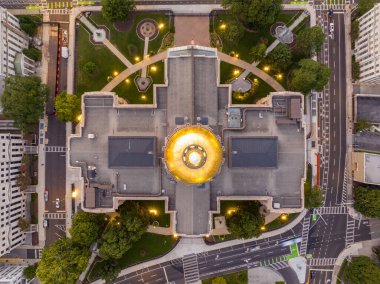 Havadan çekilmiş doğrudan fotoğraf Georgia Eyalet Meclis Binası Atlanta 2023 dolaylarında.