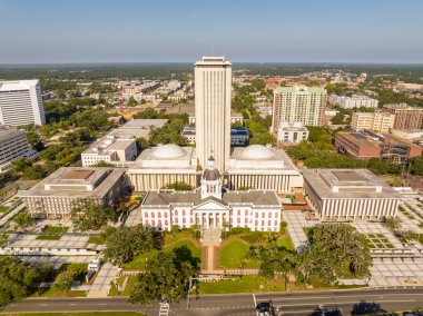 Florida State Capitol Binası ve Müzesi 'nin insansız hava aracı fotoğrafı. 2023 dolaylarında.