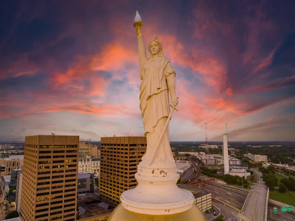 Estatua Superior Del Edificio Del Capitolio Estatal Georgia Alrededor 2023 — Foto de Stock