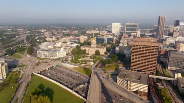 Εναέρια Ίδρυση Πυροβόλησε Georgia State Capitol Building Ατλάντα — Αρχείο Βίντεο