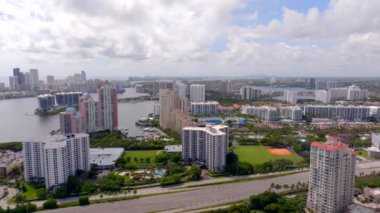 Hava desteği Aventura Florida USA 'yı gösteriyor.