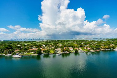 Miami Florida 'daki Miami Plajı' nın havadan görüntüsü.