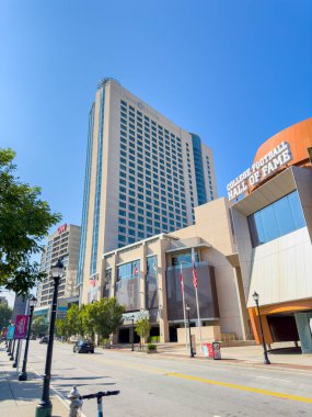 Atlanta, GA, ABD - 8 Eylül 2023: College Football Hall of Fame Atlanta Georgia ve Omni Hotel