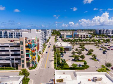 Dania Beach, FL, ABD - 4 Ekim 2023: Dania Pointe Florida ABD Hava Aracı Hava Aracı