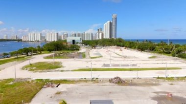 Haulover Park 'taki tekne rampası otoparkının hava denetim görüntülerini canlandırma projesi.