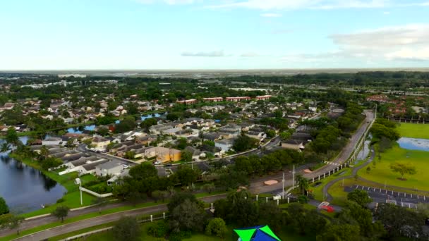 Aerial Stock Video Riverbend Barrio Sunrise Florida — Vídeos de Stock