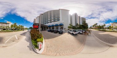 Sunny Isles Beach, FL, ABD - 6 Ekim 2023 eşkenar dörtgen fotoğraf Ramada Hotel Marco Polo