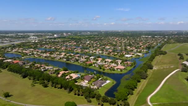Imágenes Aéreas Drones Comunidad Residencial Cerrada Riverstone Davie Florida — Vídeos de Stock