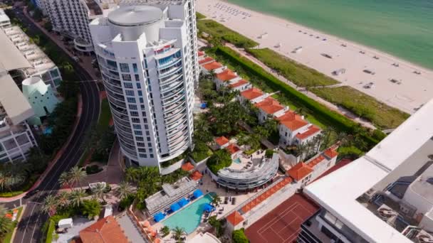 美国佛罗里达州迈阿密海滩 2023年10月6日 无人机航拍视频迈阿密海滩浴场俱乐部2023年左右 — 图库视频影像