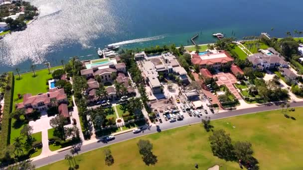 美国佛罗里达州迈阿密海滩 2023年10月18日 美国佛罗里达州汤姆 布雷迪 Tom Brady 空中轨道大宅 — 图库视频影像