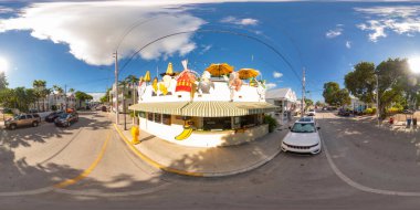 Key West, FL, ABD - 21 Ekim 2023: Banana Cafe Key West 360 eşkenar köşeli fotoğraf