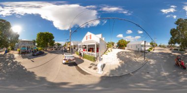 Key West, FL, ABD - 21 Ekim 2023: VIP Beyefendiler Kulübü Key West 360 eşdikdörtgen fotoğraf