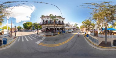 Key West, FL, ABD - 21 Ekim 2023: Whistle Bar ve The Bull Bar Key West 360 eşkenar dörtgen fotoğraf