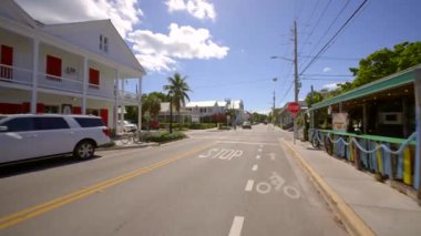 Key West, FL, ABD - 21 Ekim 2023: Motion video turnesi Marina Key Florida 4k 2023
