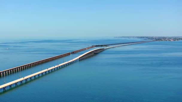 Aerial Parallax Drönare Film Florida Keys Seven Mile Bridge — Stockvideo