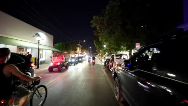 Key West Estados Unidos Octubre 2023 Paseo Bicicleta Duval Street — Vídeos de Stock