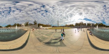 Washington DC, ABD - 28 Ekim 2023: Stock foto Washington DC 2. Dünya Savaşı Anıtı. 360 panorama VR eşdörtgen fotoğraf