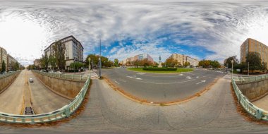 Washington DC, ABD - 28 Ekim 2023 Scott Circle NW 16. Cadde üzerinde. 360 panorama VR eşdörtgen fotoğraf