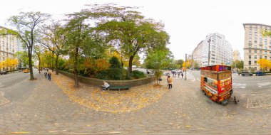 New York, New York, ABD - 27 Ekim 2023: Central Park New York. 360 panorama VR eşdörtgen fotoğraf