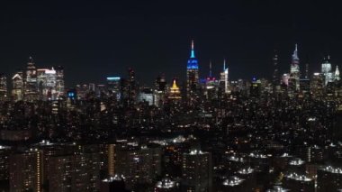 2023 NYC gece hava manzarası Manhattan New York