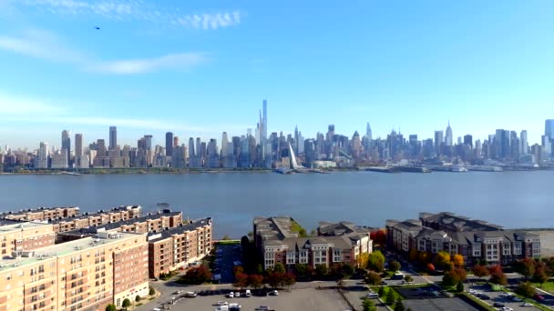 从新泽西看到的纽约空中视频 穿过哈德逊河4K 2023 — 图库视频影像