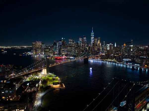 Vista Aérea Manhattan Desde Otro Lado Del Río Por Noche — Foto de Stock