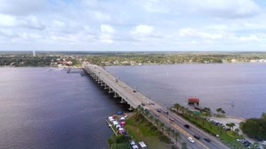 Hava Videosu Granada Bulvarı Köprüsü Ormond Beach FL ABD
