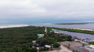 Ponce De Leon Deniz Feneri 'nin yanından geçen hava uçuşu Florida' da 2023 dolaylarında meydana çıktı.