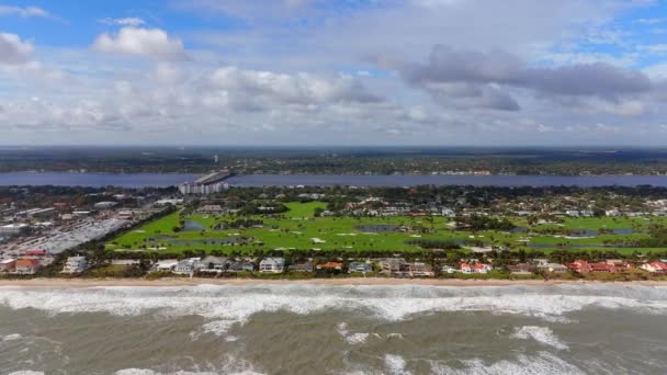 Flygfoto Drönare Video Oceanside Country Club Ormond Beach Florida 2023 — Stockvideo