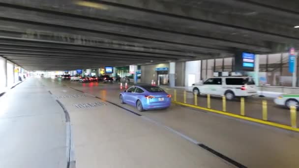 Fort Lauderdale Usa December 2023 Tesla Model Driving Airport — Stock Video