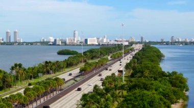 Julia Tuttle 'ın 2023 Miami Plajı Geçidi stok videosu.