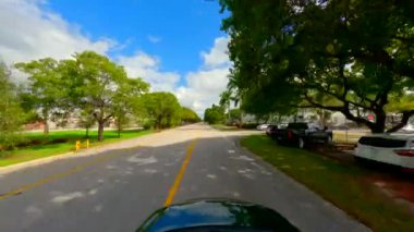 Bir iş parkından geçiyoruz Doral Miami FL