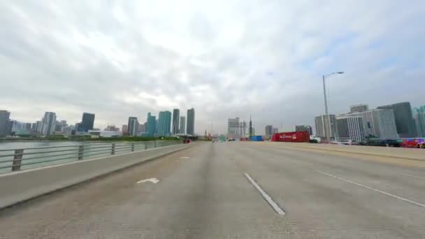 Hyper Lapse Bakifrån Enhet Miami Beach Florida Macarthur Causeway — Stockvideo