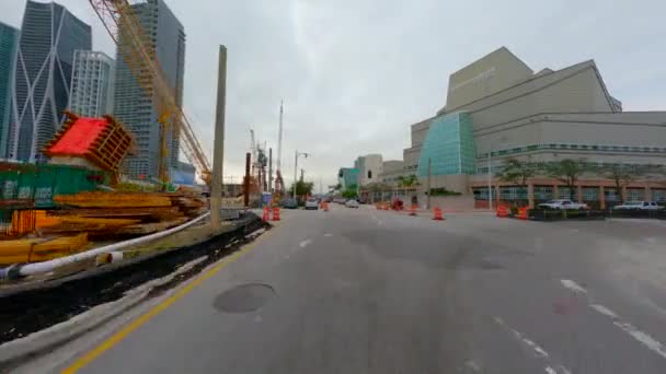 Miami Usa Januari 2024 Körtursbygge Signature Bridge Downtown Miami Florida — Stockvideo