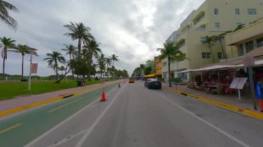 Miami, FL, ABD - 10 Ocak 2024 Miami Beach Ocean Drive 4k 2023