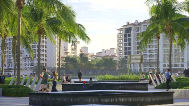 Miami Usa Febrero 2024 Entrada South Pointe Park Miami Beach — Vídeos de Stock