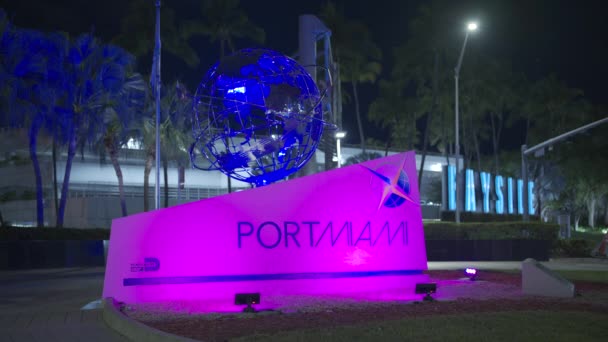 Miami Usa Lutego 2024 Nocne Wejście Hdr Neonów Port Miami — Wideo stockowe