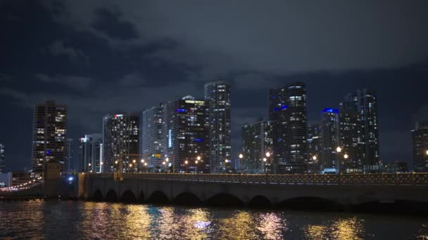 Venetianska Causeway Miami Natt Hdr Video Skott Prores — Stockvideo