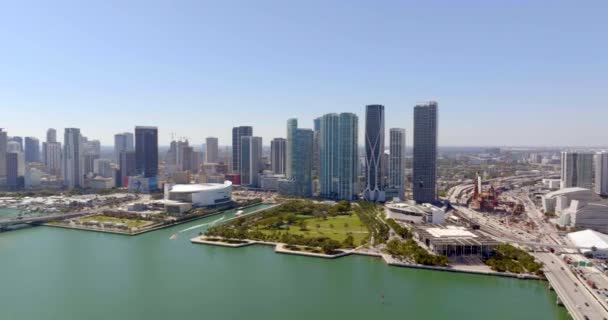 Légi Felvétel Miami Belvárosáról 2024 Öbölről — Stock videók