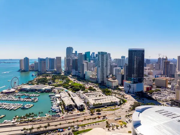 2024 Aerial Stock Drone Photo Downtown Miami — Stock Photo, Image