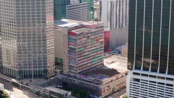 Miami Estados Unidos Febrero 2024 Edificio Lleno Graffiti Downtown Miami — Vídeo de stock