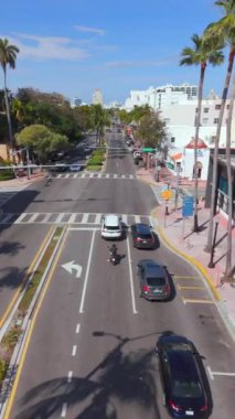 Havadan Miami Plajı Washington Bulvarı 4k 60 peni yavaş çekim dönüşümü için.